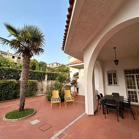 Holiday home Vacanze Torre Petrosa Villammare