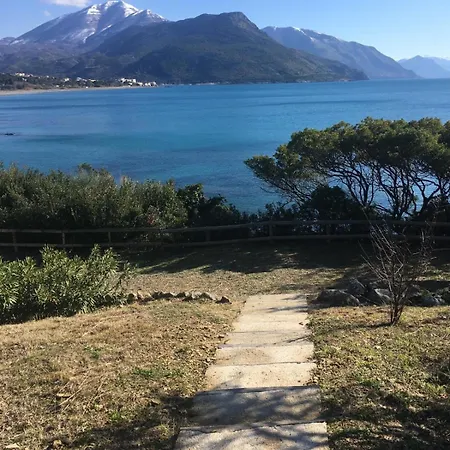 Holiday home Vacanze Torre Petrosa
