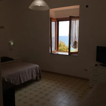 Holiday home Vacanze Torre Petrosa