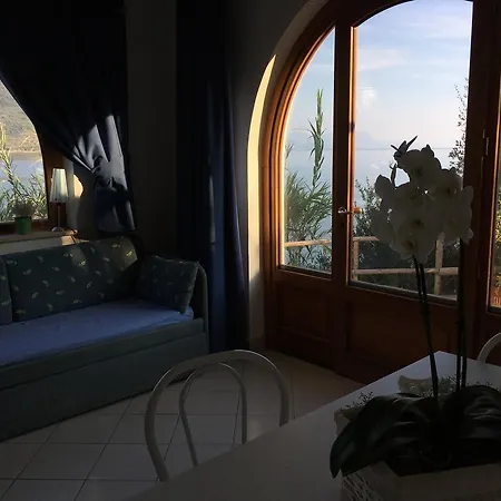 Vacanze Torre Petrosa Holiday home
