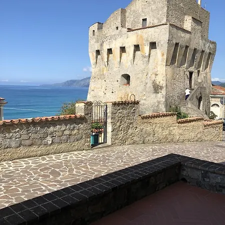 Vacanze Torre Petrosa * Villammare