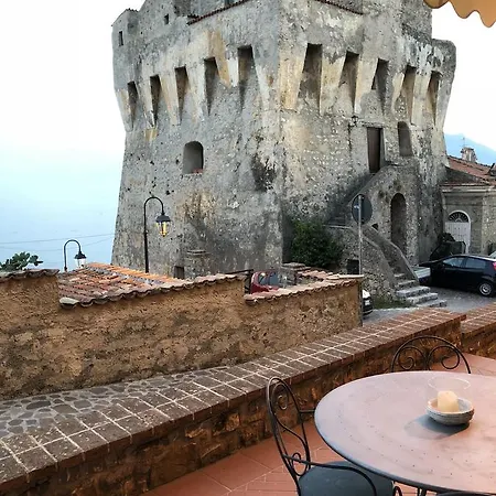 Holiday home Vacanze Torre Petrosa
